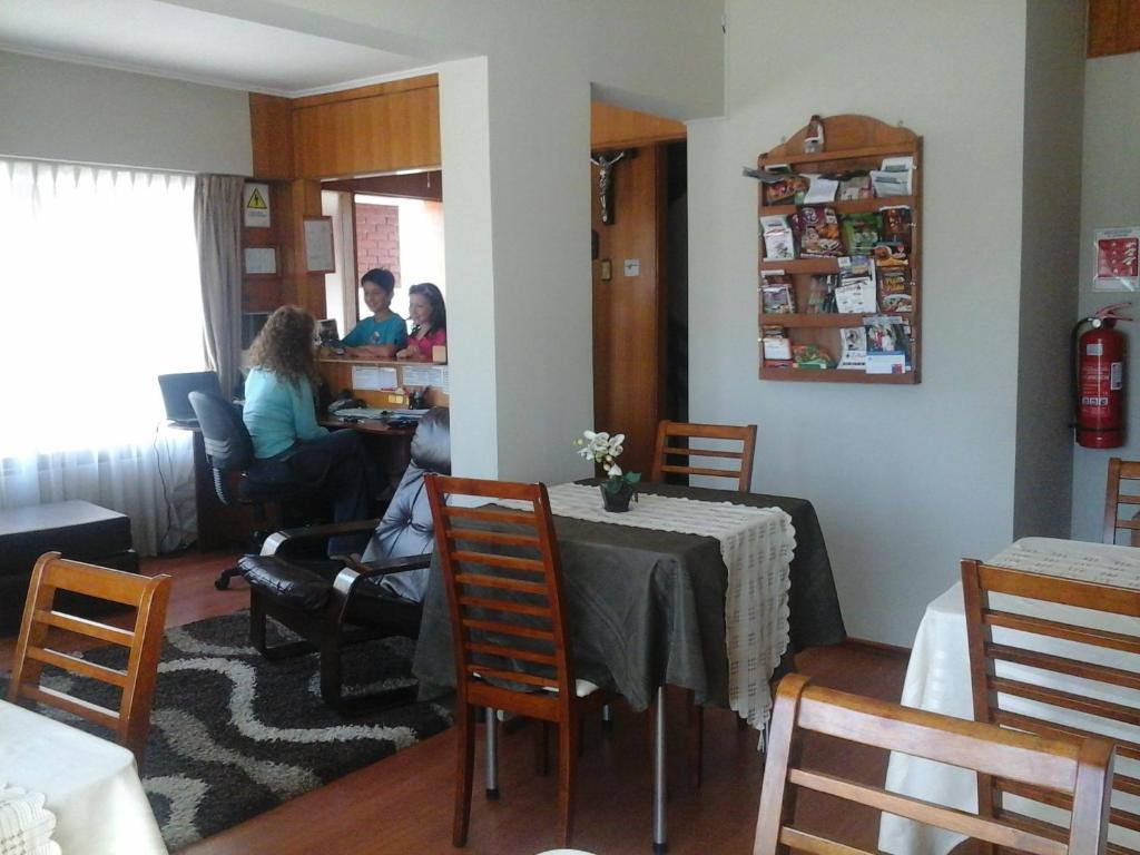 Hostal Y Departamentos Alcala Τεμούκο Εξωτερικό φωτογραφία